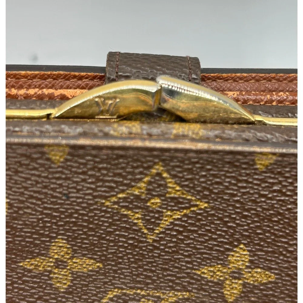 Louis Vuitton Monogram Viennois Kiss lock Wallet‎ Coin Purse#360
